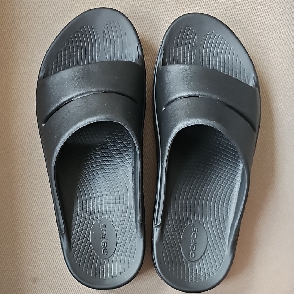 OOFOS OOahh Men's Black Slide Sandals